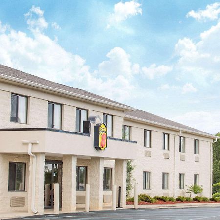Super 8 By Wyndham Bedford Hotel Exterior foto