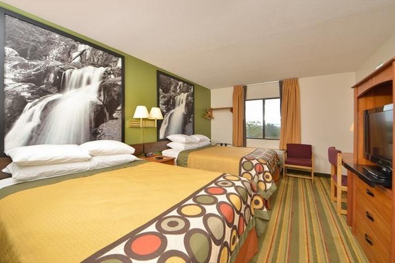 Super 8 By Wyndham Bedford Hotel Exterior foto